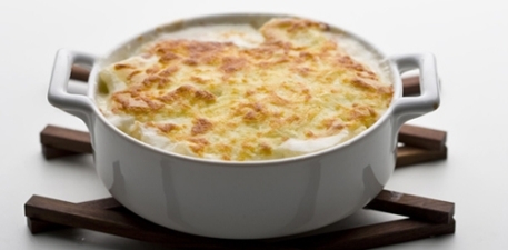 Brasilianische Küche: Gratin mit Maniok in Kokosmilch