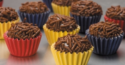 Brasilianische Küche: phänomenale Brigadeiros und Kindergeburtstag